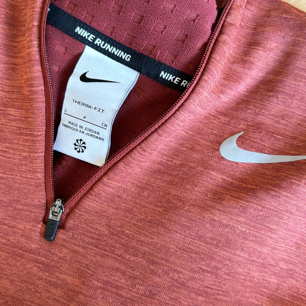 Nike Men’s 1/4 Zip
